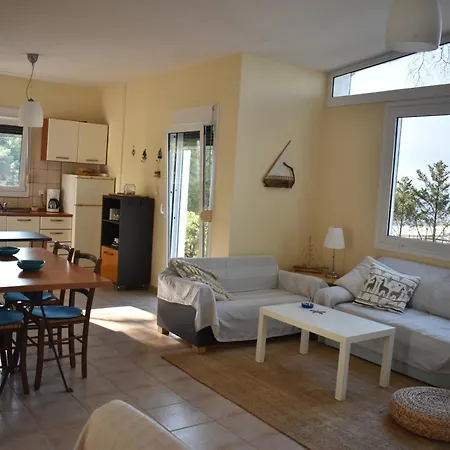 Vakantiehuis House In Pines In Front Of The Sea Vourvourou