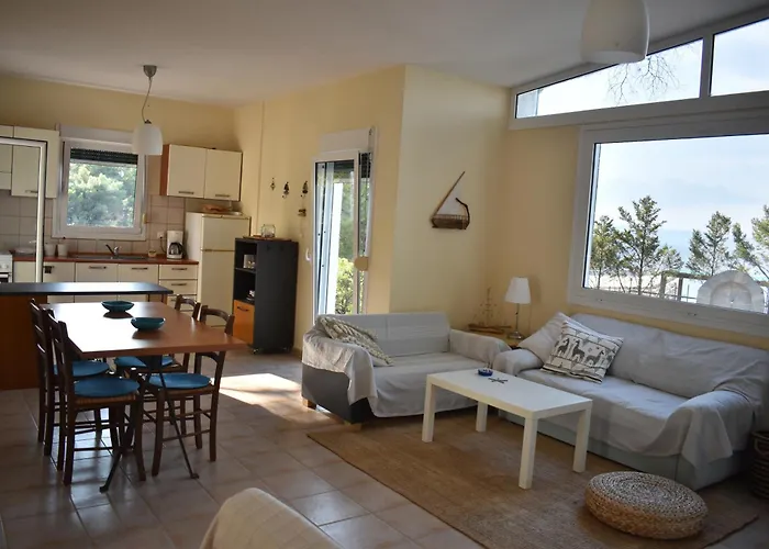 Hébergement de vacances House In Pines In Front Of The Sea Vourvourou